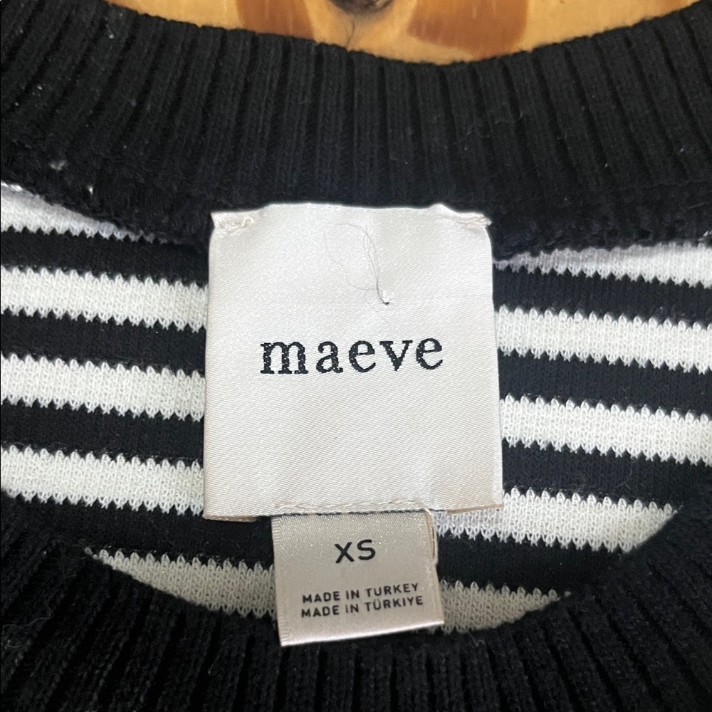 Anthropologie Maeve Long-Sleeve Linen Twofer Sweater Vest Top - Picture 3 of 9